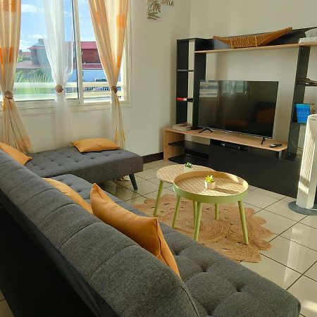 Appartement T2 - Sainte-Marie - 10 Min De L'Aeroport Esterno foto